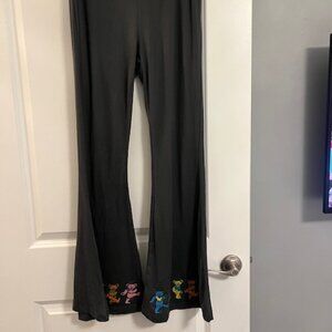 NWT, Life clothing CO, grey lounge pants with colorful  detail at bottom, sz L